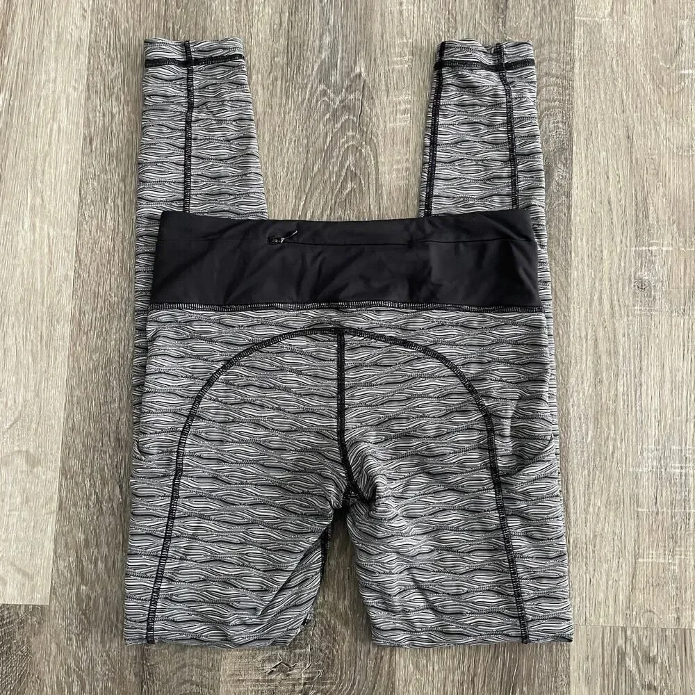 Lululemon Speed Tight II Textured Wave Black Silver Spoon / Black - Size: 6
